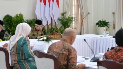 Wapres Ma’ruf Amin Pimpin Rapat Tingkat Menteri Bahas Strategi Penanggulangan Kemiskinan Tahun 2024