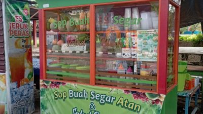 Aneka Jualan Olahan Buah Segar Milik Ibu Yanti Jadi Langganan