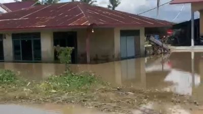 Hujan Deras Akibatkan Desa Jati Kecamatan Balinggi Terendam Air