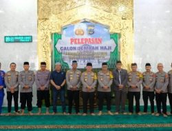 Kapolda Lepas Calon Jemaah Haji Personel Polda Sulteng