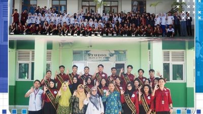 Duta GenRe se-Sulawesi Tengah Mengajar di Sekolah