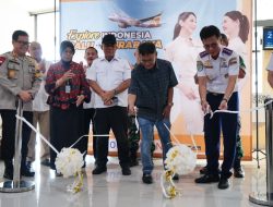 Perdana Pesawat Super Air Jet di Negeri Seribu Megalit Sulteng