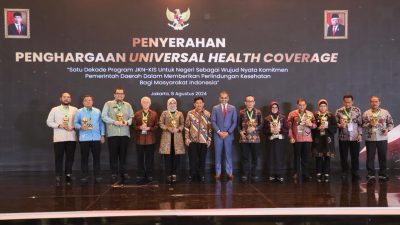 Parigi Moutong Raih Penghargaan Universal Health Coverage (UHC)