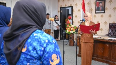 Empat Pejabat Administrator dan Fungsional Sulteng Resmi Dilantik