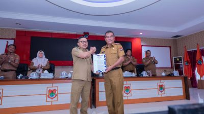 Awali 2025, Bupati Amirudin Serahkan DPA-SKPD Untuk Optimalkan Anggaran