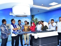 Menkes Budi Resmikan Operasi Clipping Aneurysma di RS Undata Palu