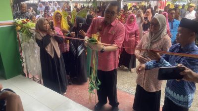 Pj Bupati Parigi Moutong Resmikan Ruang Guru dan Laboratorium Komputer SD DDI Tolai