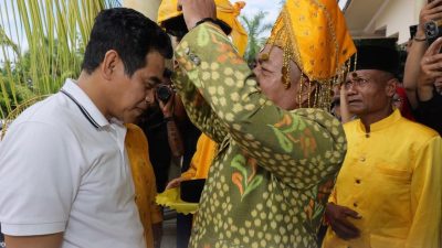 Bupati dan Wabup Parigi Moutong Diterima Secara Adat, Simbol Pemimpin Telah Hadir