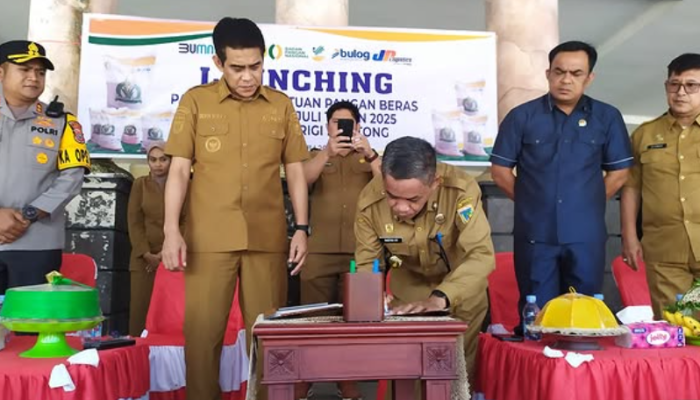 Bupati Parigi Moutong Launching Penyaluran Beras Bantuan CPP dan Pusat