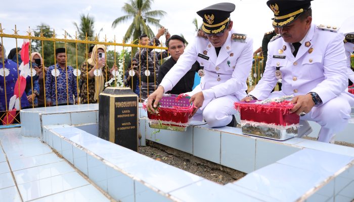 Pemkab Parigi Moutong Gelar Ziarah Nasional di Makam Pahlawan Tombolotutu