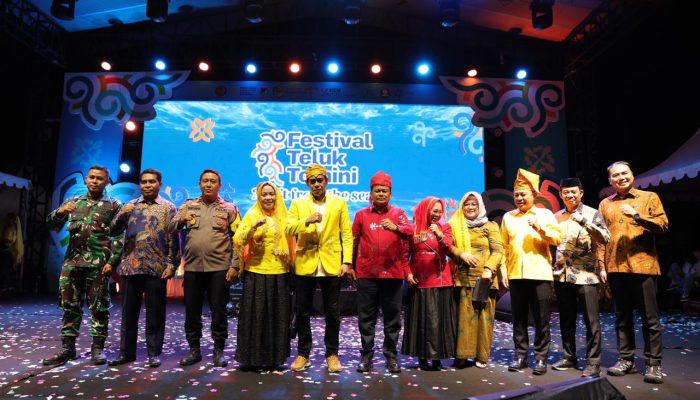 Bupati Erwin Tutup FTT 2025, Tekankan Pelestarian Budaya dan Ekonomi Kreatif