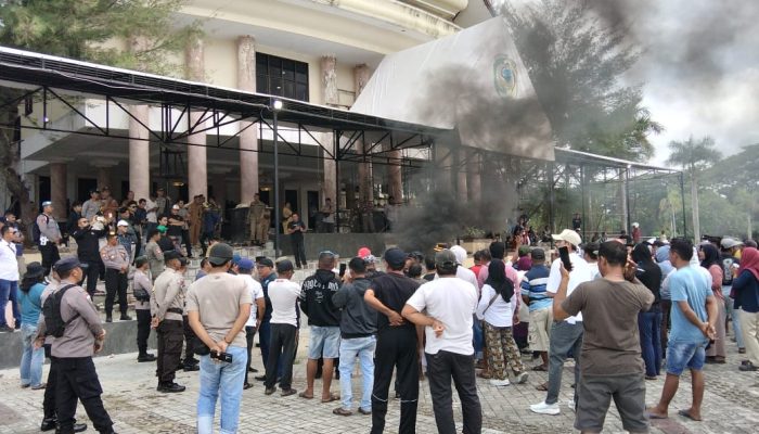 Pemda Parimo Janji Perjuangkan Hak Nelayan Teluk Tomini