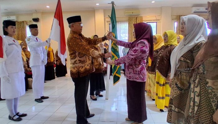 Pelantikan PWRI Kecamatan Se-Parigi, Wabup Tekankan Soliditas Organisasi