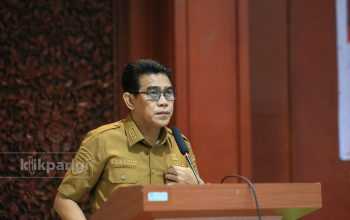 Bupati Erwin Burase menginstruksikan agar pengawasan harga pangan dan gas Elpiji 3 kilogram di Kabupaten Parigi Moutong diperketat.