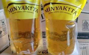 Harga minyak goreng rakyat merek Minyak Kita di Kabupaten Parigi Moutong mengalami lonjakan dan menyentuh Rp20.000 per liter.