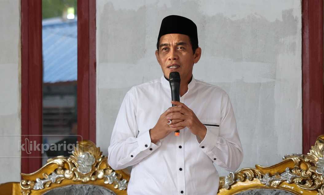 Bupati Parigi Moutong, Erwin Burase, memastikan gaji ke-13 dan Tunjangan Hari Raya (THR) bagi guru agama di daerahnya akan dibayarkan.
