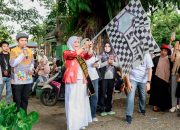 Bunda PAUD Parimo Dorong Kreativitas Anak Lewat Karnaval Hardiknas
