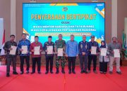 Penyerahan Sertipikat Elektronik Perkuat Kepastian Hukum Masyarakat