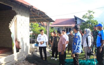 Pastikan Kondisi Warga Pascagempa, Bupati Erwin Burase Tinjau Langsung Lokasi Terdampak