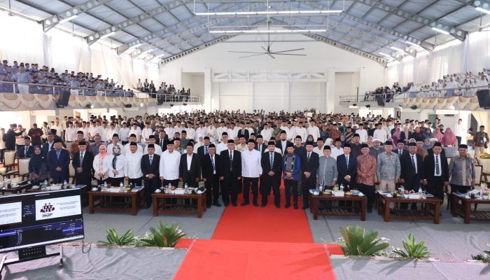 Menteri Nusron Dorong Percepatan Sertipikasi Tanah Wakaf untuk Lindungi Aset Umat