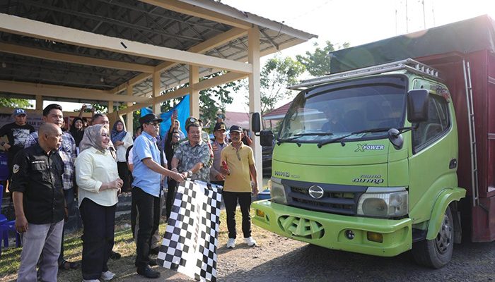 Distribusi Bantuan Terkendala, Erwin Burase Siapkan Alat Berat Buka Akses Jalan Uebana