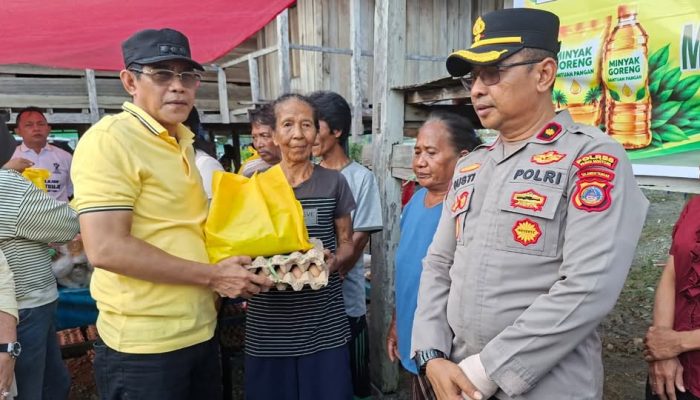 95 KK Terdampak Banjir Kasimbar Terima Bantuan Pangan dari Pemda dan Polres Parimo