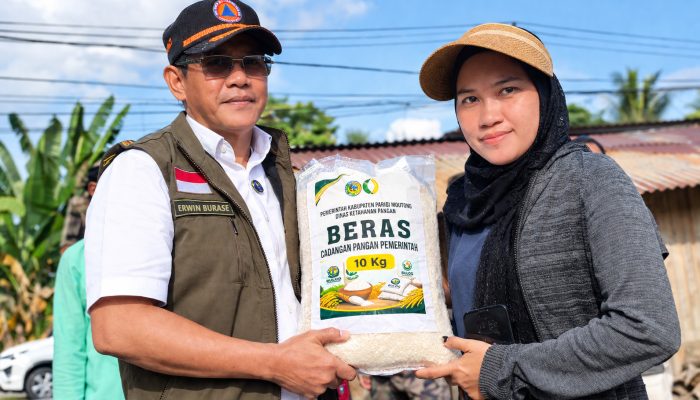 Pemkab Salurkan Bantuan untuk Warga Terdampak Banjir Bandang Avolua