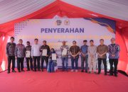 Sertipikat Tanah Diserahkan kepada 40 MBR di Banjar, Pemerintah Perkuat Kepastian Hak