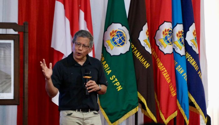 Rocky Gerung: Belajar Pertanahan Berarti Memahami Banyak Ilmu Sekaligus